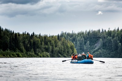 Fairbanks Midnight Sun Dinner & River Raft Float Trip